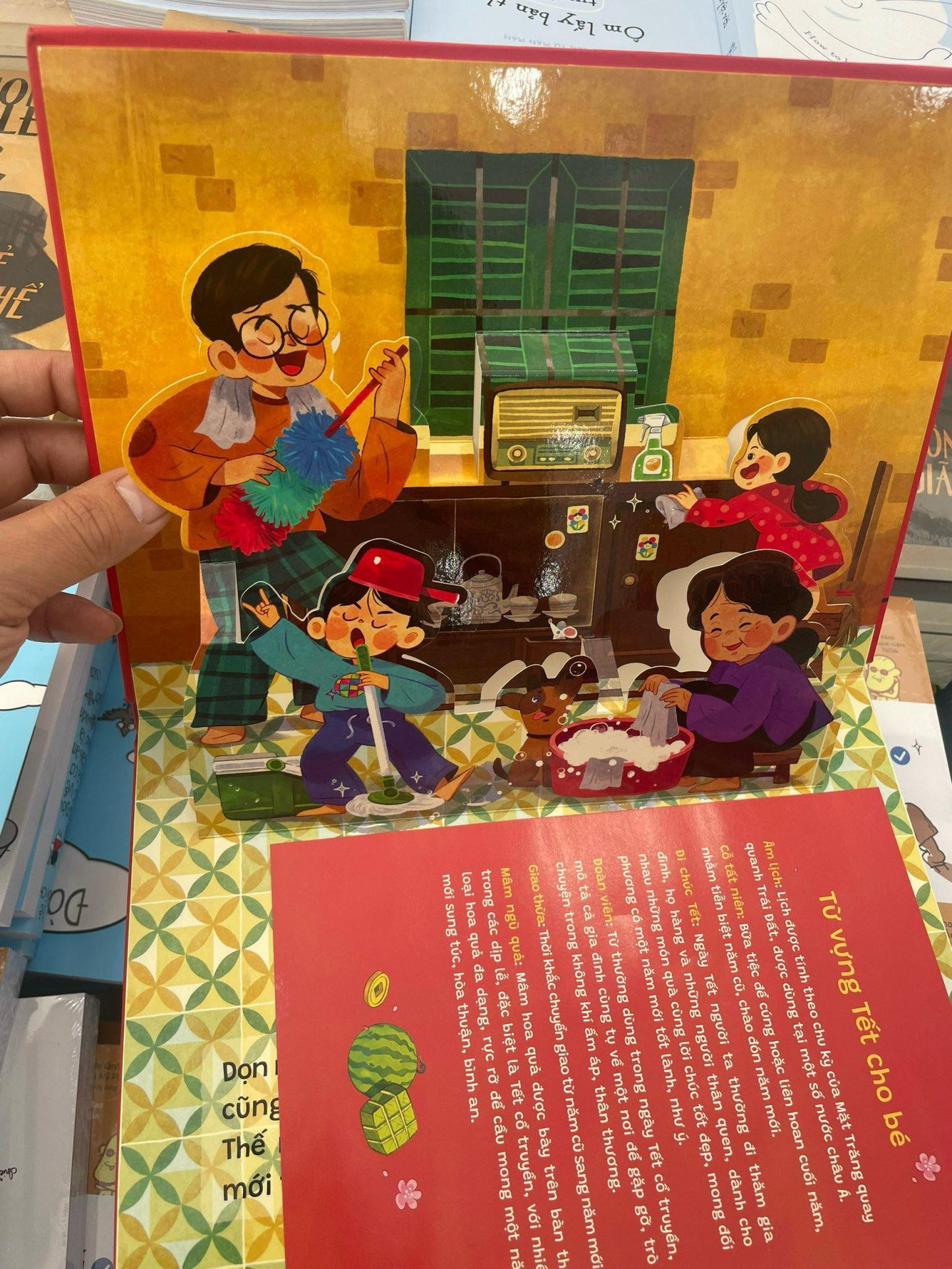 Thế mới là Tết—Sách Pop-up bìa cứng