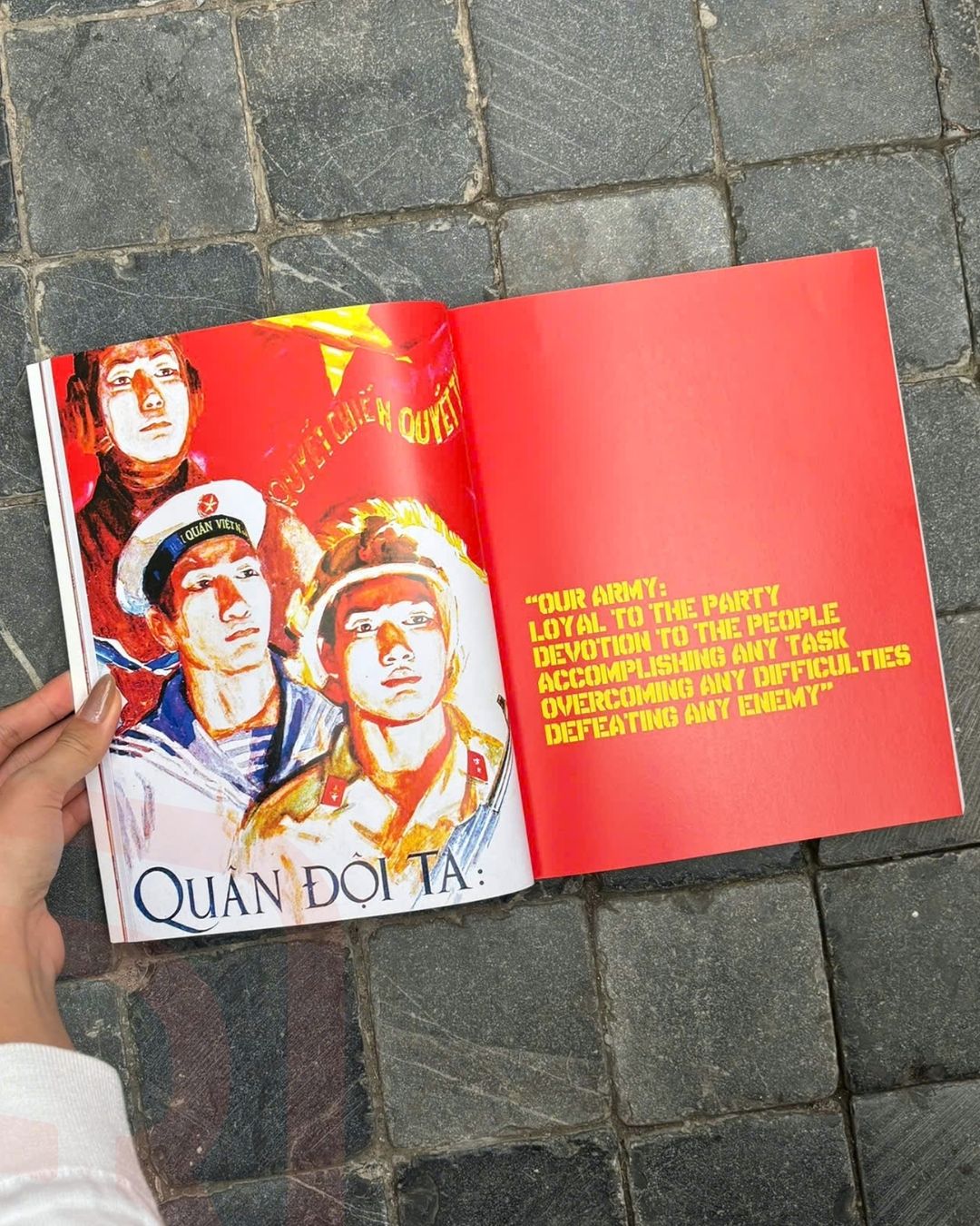 Vietnam Posters And Billboards: A visual history of Vietnam revolutionary poster and billboard Tranh Cổ Động Việt Nam