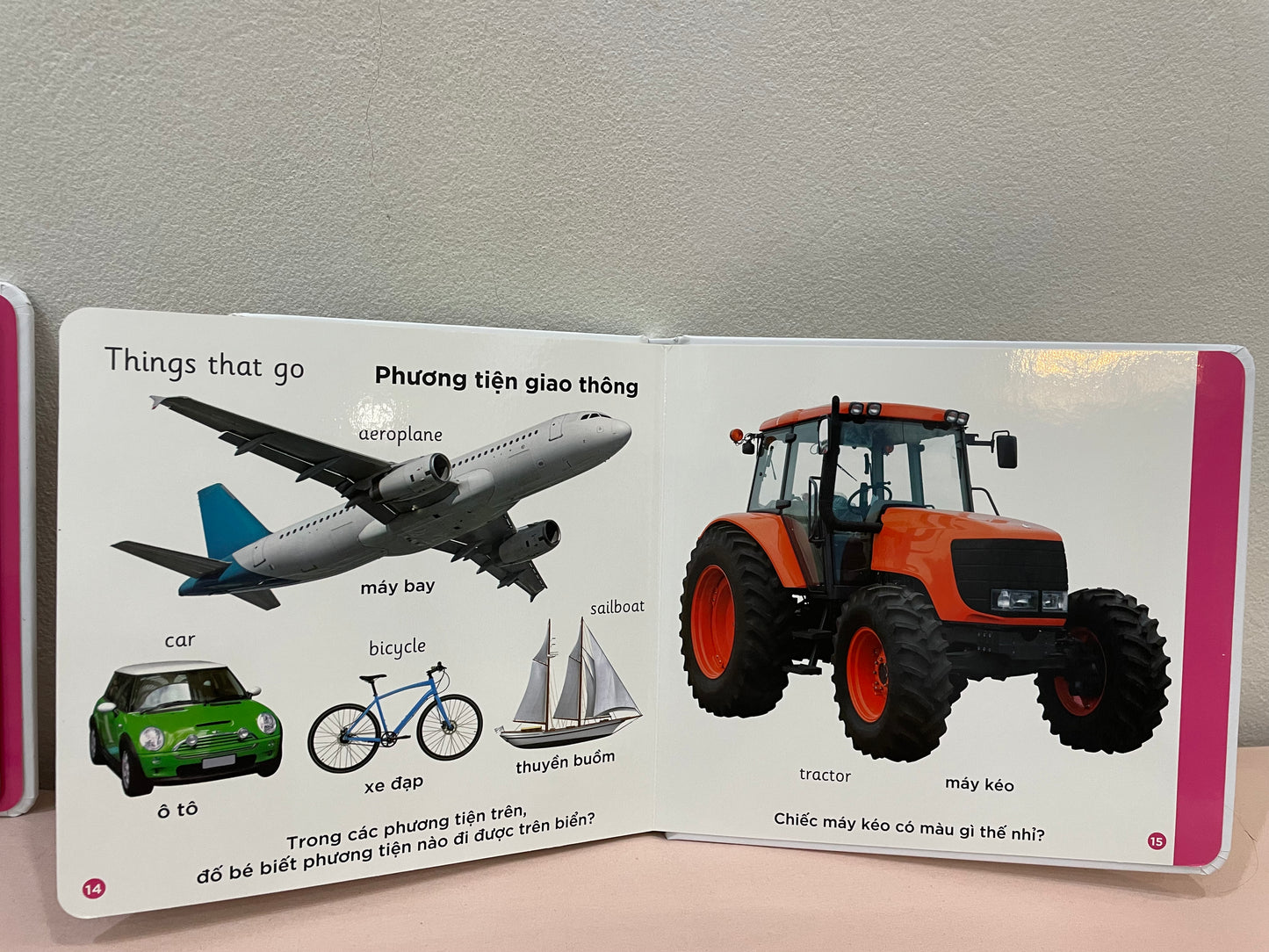 First words bilingual Vietnamese-English dictionary board book set for toddler (Animals, Colours, Farms, Vehicles, Words)