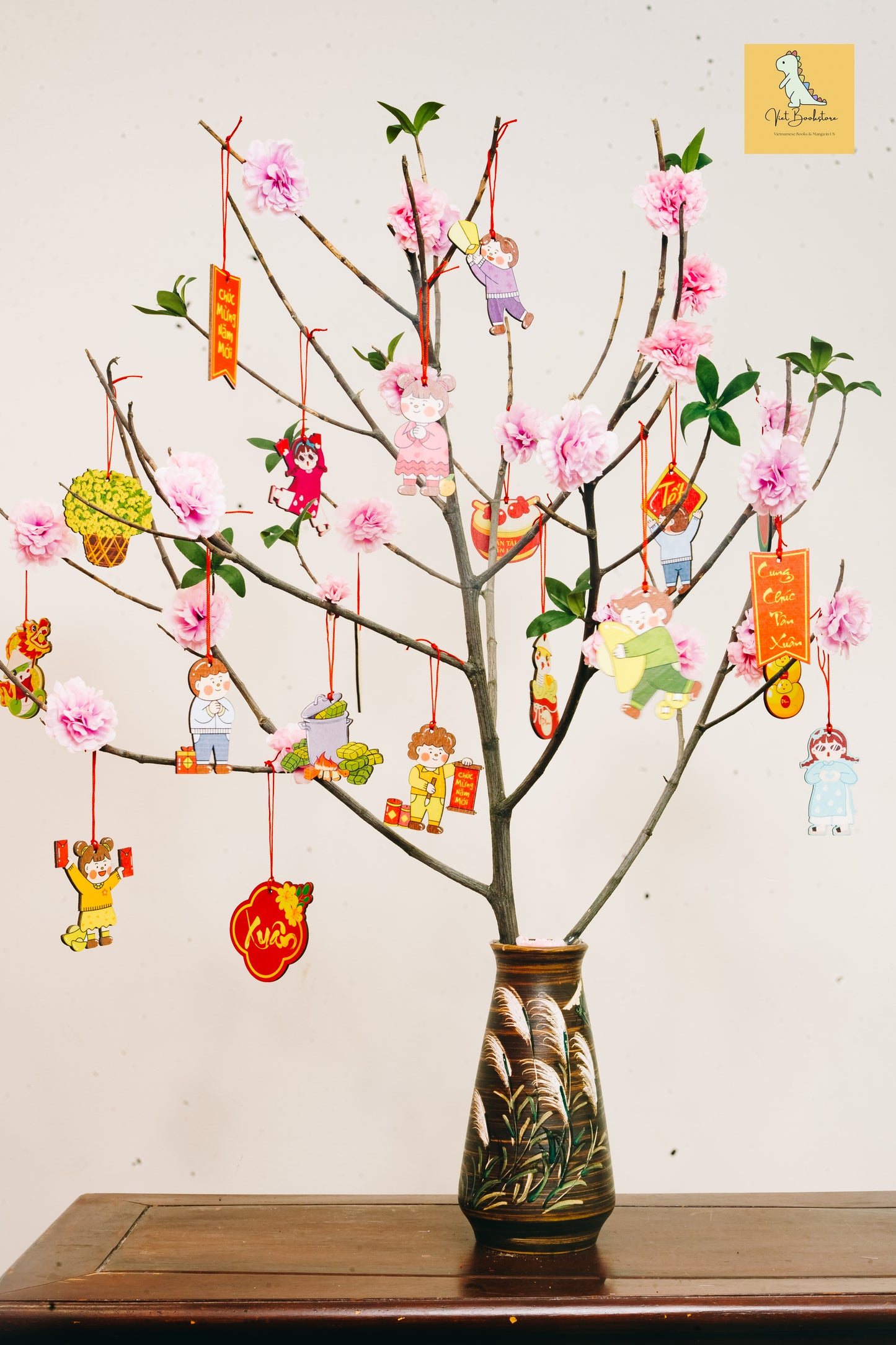 Đồ trang trí Tết bằng gỗ Em bé chung chúc tân xuân Lunar New Year wooden decoration sets| Happy new year children
