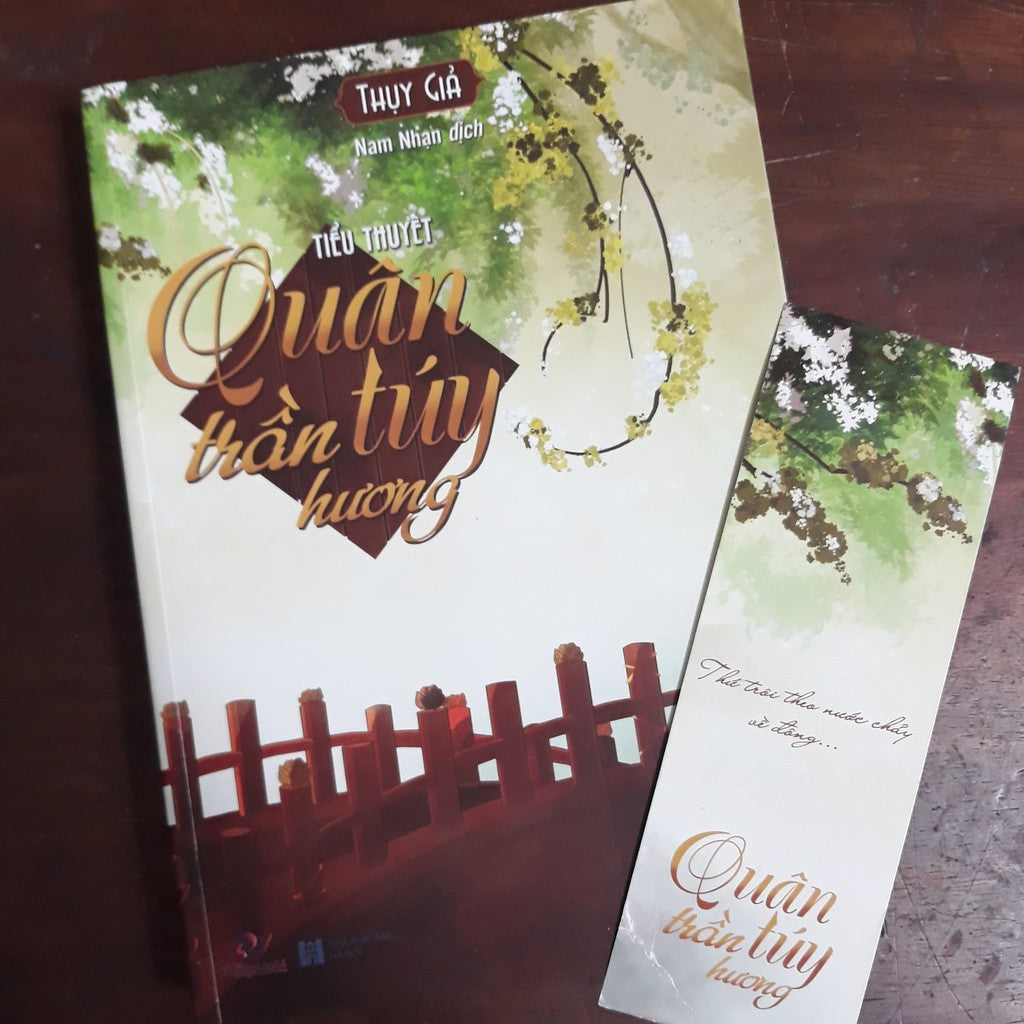 Quân Tuý Trầm Hương sách used/sưu tầm