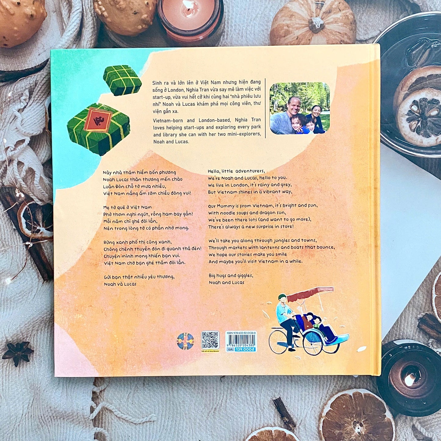 Cuộc Phiêu Lưu Ở Quê Hương Của Phở - Phở - Nomenal Adventures In Vietnam - Bìa Cứng