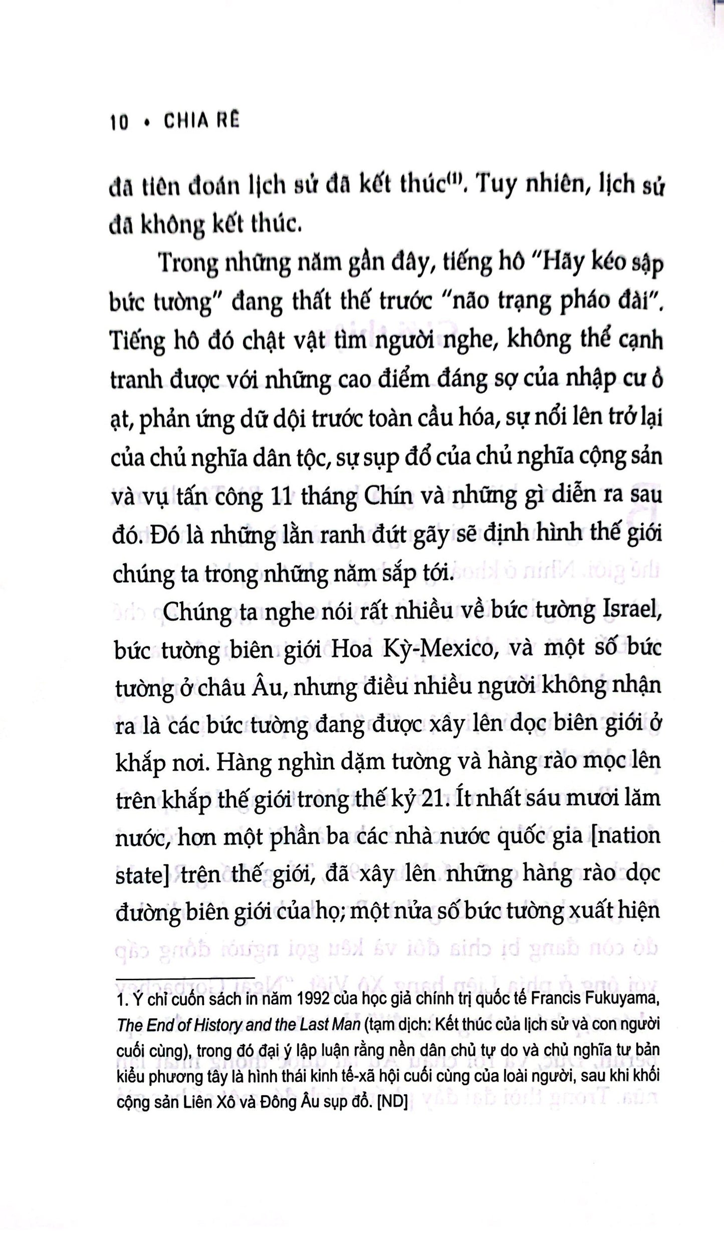 Chia Rẽ - Tại Sao Chúng Ta Đang Sống Trong Thời Đại Của Những Bức Tường - Bìa Cứng