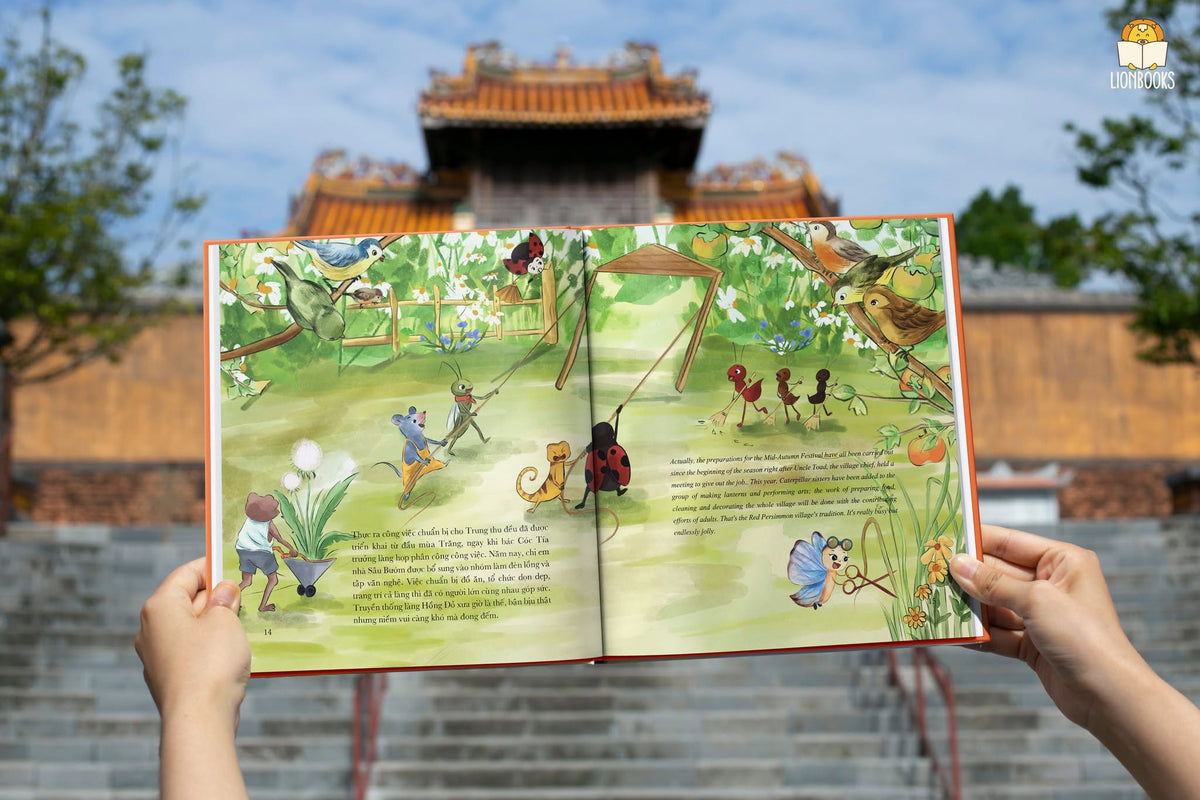 Một mùa trăng ướt [Sách song ngữ về Trung Thu] A bilingual Vietnamese English book about MidAutumn Festival (Copy)