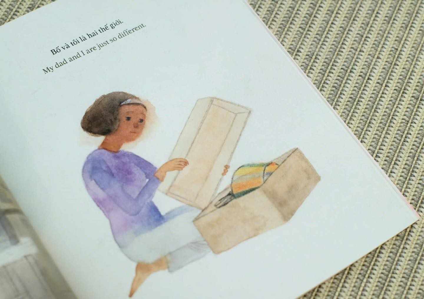 Kho tàng của bố Loving eyes [Bilingual English Vietnamese children book]