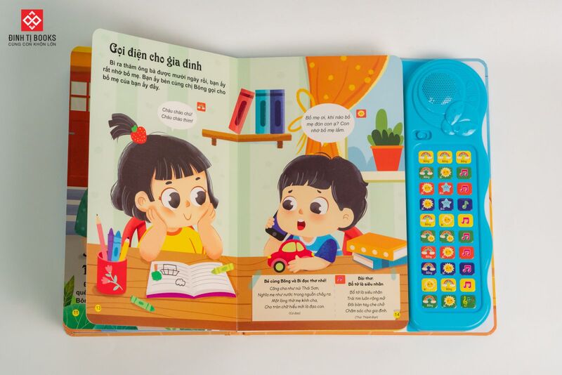 Sách âm thanh - Bé học nói Learning to Talk In Vietnamese Soundbook