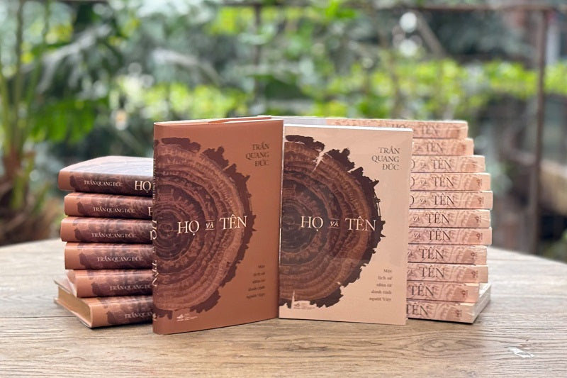 Họ Và Tên - Một Lịch Sử Nhìn Từ Danh Tính Người Việt