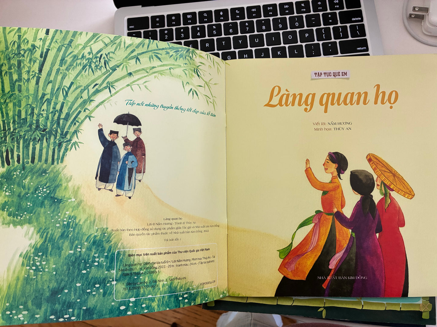Combo 8 cuốn Tập Tục Quê Em (Nonfiction Books about Vietnamese traditions for kids)