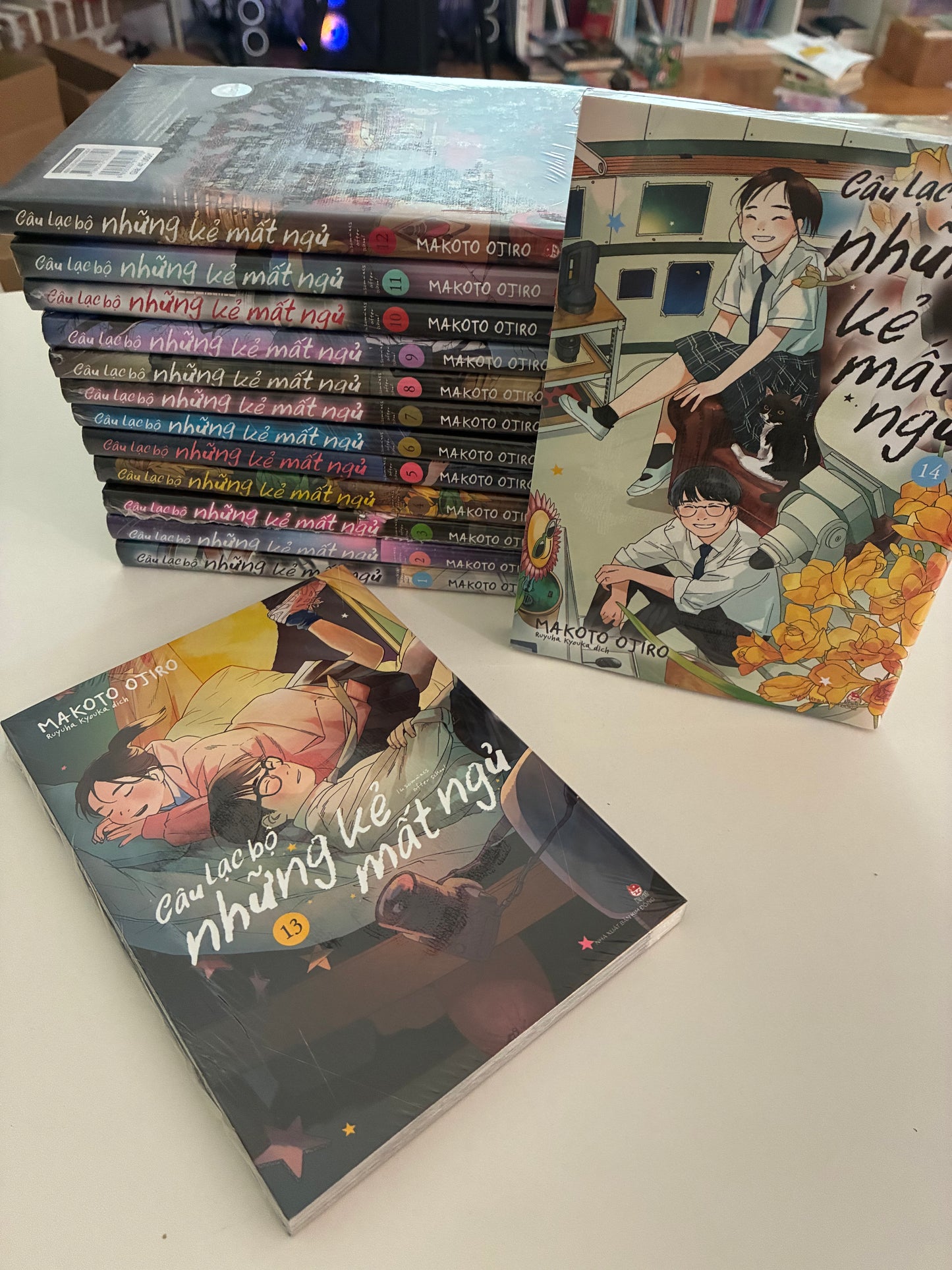Câu Lạc Bộ Những Kẻ Mất Ngủ - Insomniacs After School Trọn bộ 14 cuốn
