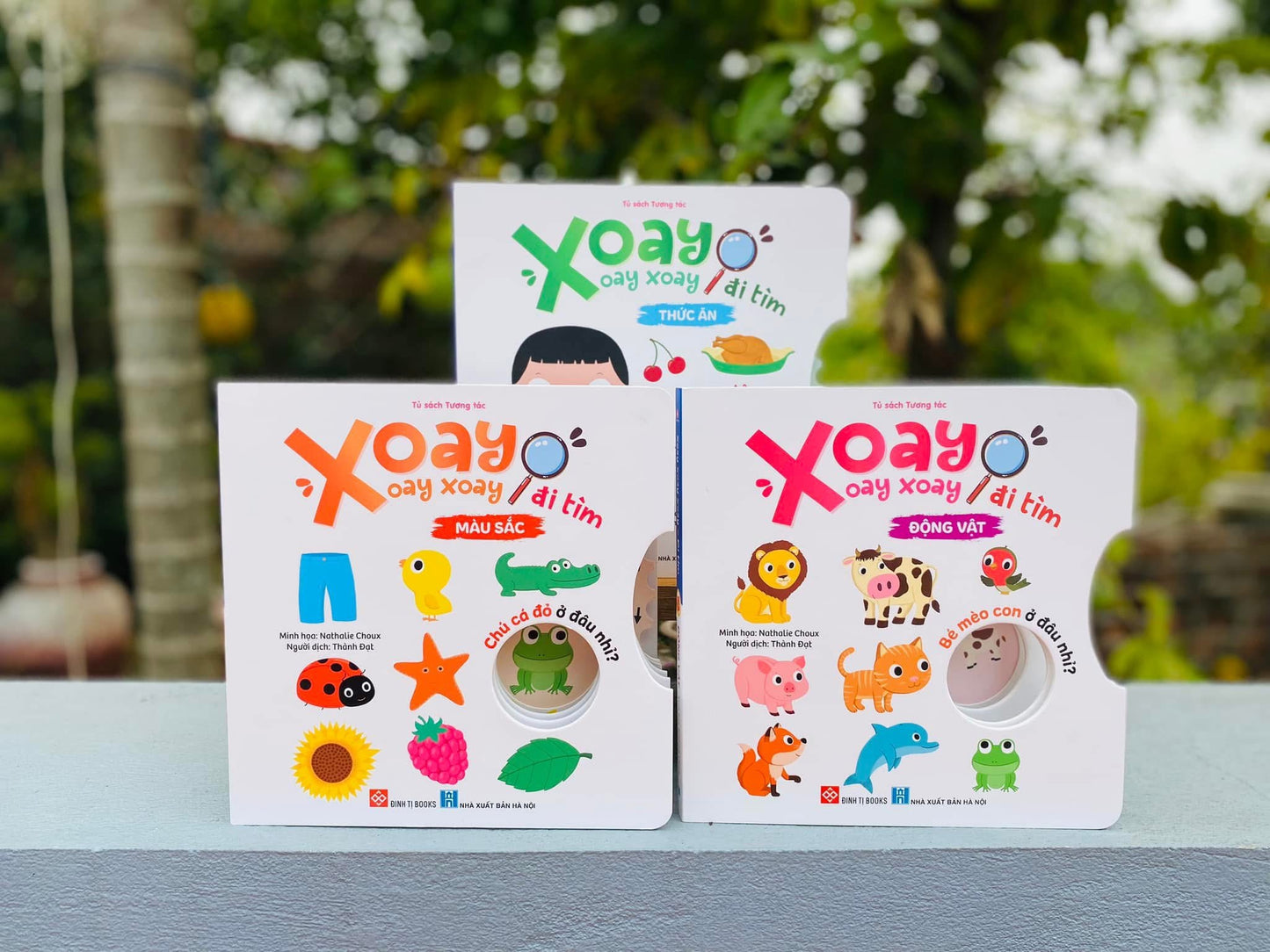 Xoay xoay những cuốn sách tương tác! Interactive boardbook to learn Vietnamese first word| Bilingual Vietnamese boardbook! Books for toddler