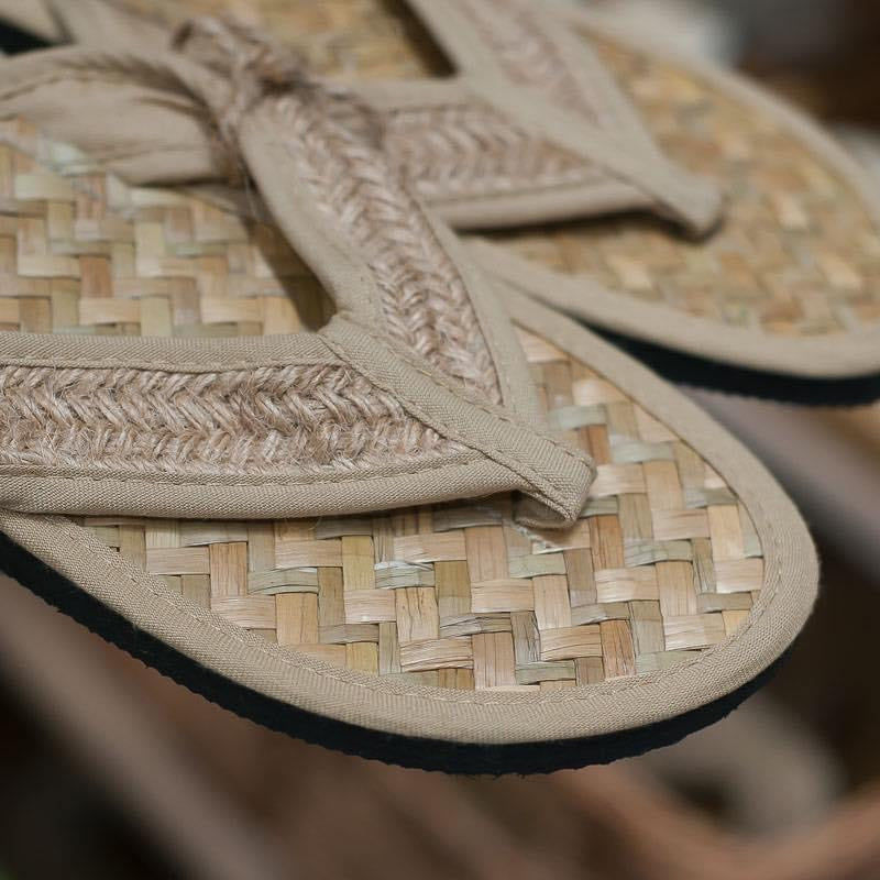 Lepironia articulata sandals|Dép cỏ bàng| Handcrafted sandals