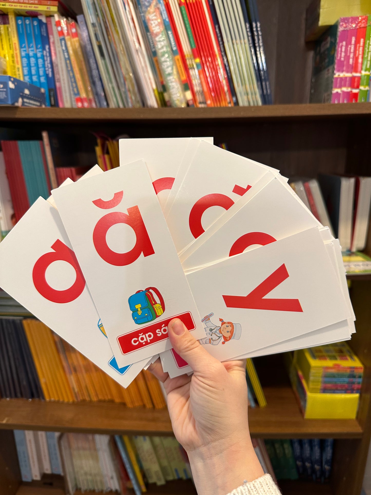 Flashcard bảng chữ cái và số tiếng Việt từ 1-10 (Vietnamese alphabet flashcards and number from 1-10)