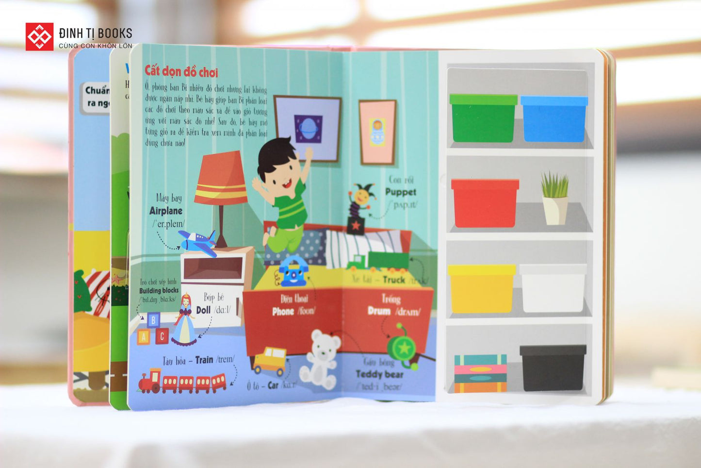 Lift-The-Flap Bilingual Vietnamese BoardBooks for Children (First words book, Animals, Body, stuff around the house, ABC Vietnamese) Sách tương tác lật mở cho bé từ 2-6 tuổi