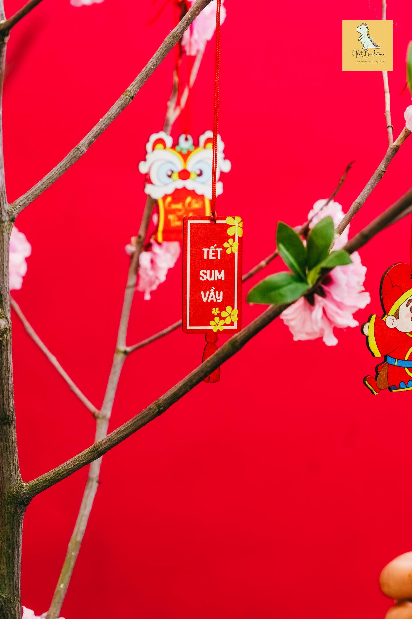 Đồ trang trí Tết bằng gỗ Tết Sum Vầy (Tết Together) Lunar New Year wooden decoration sets|