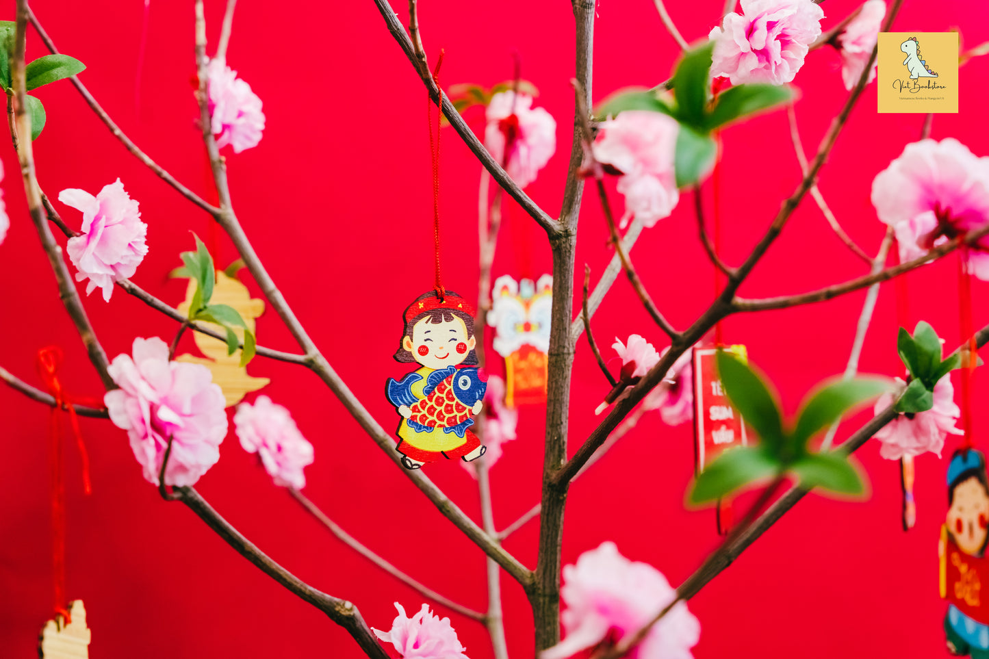 Đồ trang trí Tết bằng gỗ Tết Sum Vầy (Tết Together) Lunar New Year wooden decoration sets|