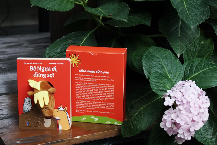 Bé Ngựa Ơi, Đừng Sợ! – Vietnamese Hand Puppet Board Book for Babies and Toddlers