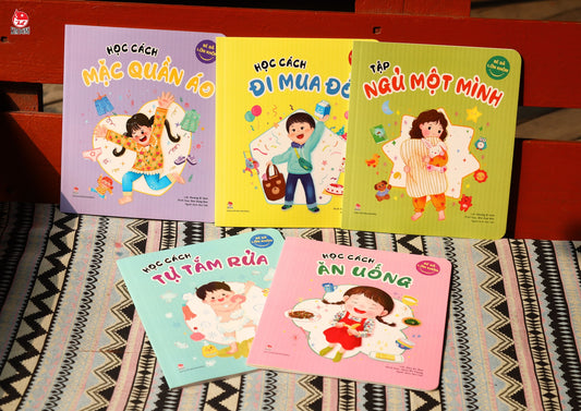 Series teaching kids every day routines and self-serving activities 