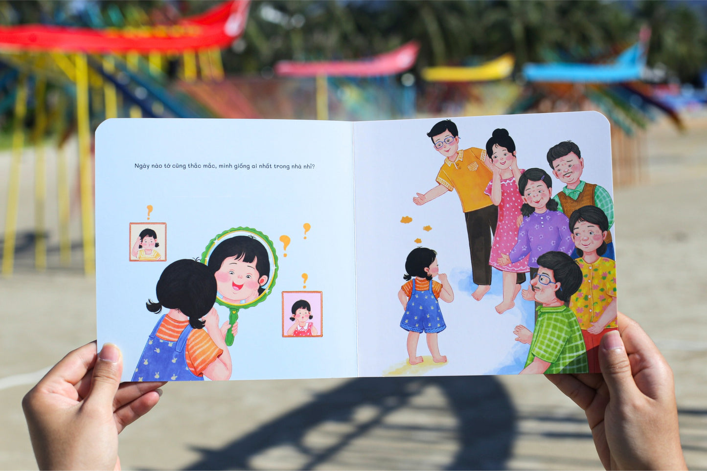 Một Nhà Hạnh Phúc | 4-Book Vietnamese Board Book Set for Ages 0–6 | Family-Themed Picture Books
