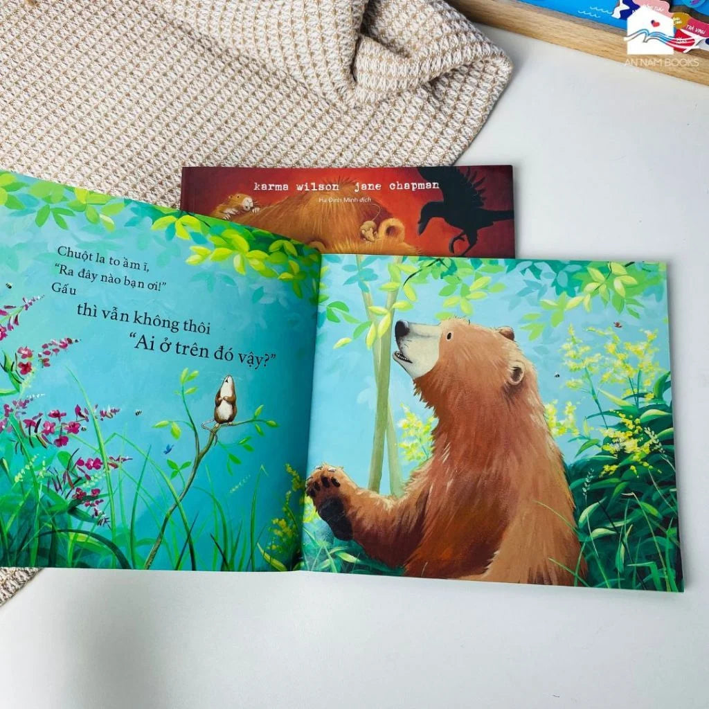 Bộ 5 Sách Tranh Song Ngữ Gấu Hòa Đồng Gấu Khôn lớn (Karma Wilson) Bear Books Bilingual Picture Book Collection – Set of 5